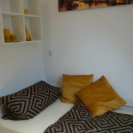 Lenis Kotte Apartman *
